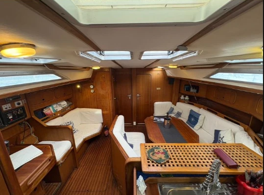 Bavaria Bavaria 420 Caribic charter bareboat or skippered in  Nettuno