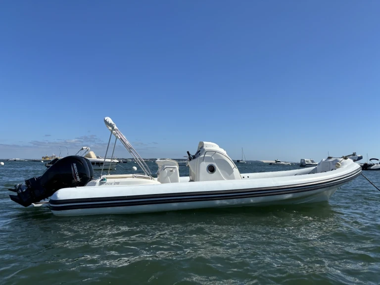 RIB hire in Grand Piquey - Nuova Jolly Prince 28