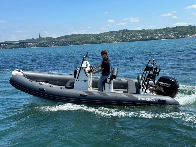 RIB hire in Brest - Brig Navigator 610