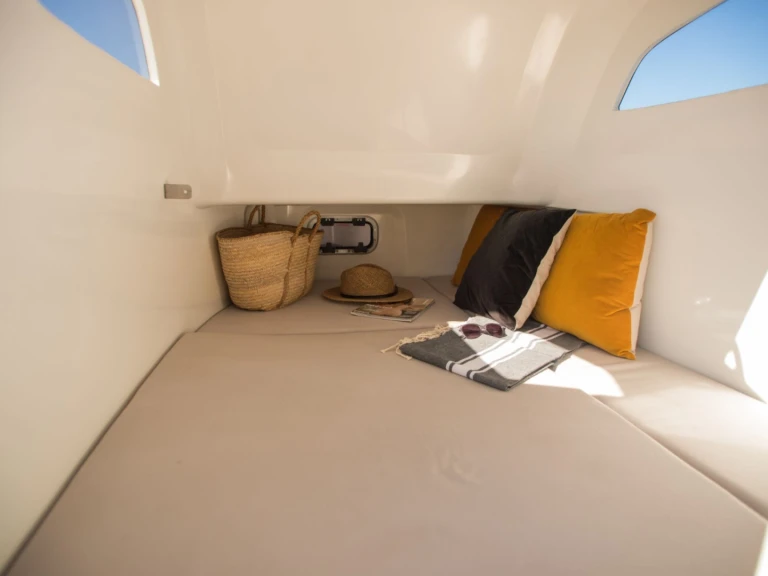 Hire RIB with or without skipper Zodiac Propriano