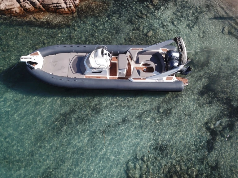 Charter a Capelli 1000 sun in Porto-Vecchio on Samboat