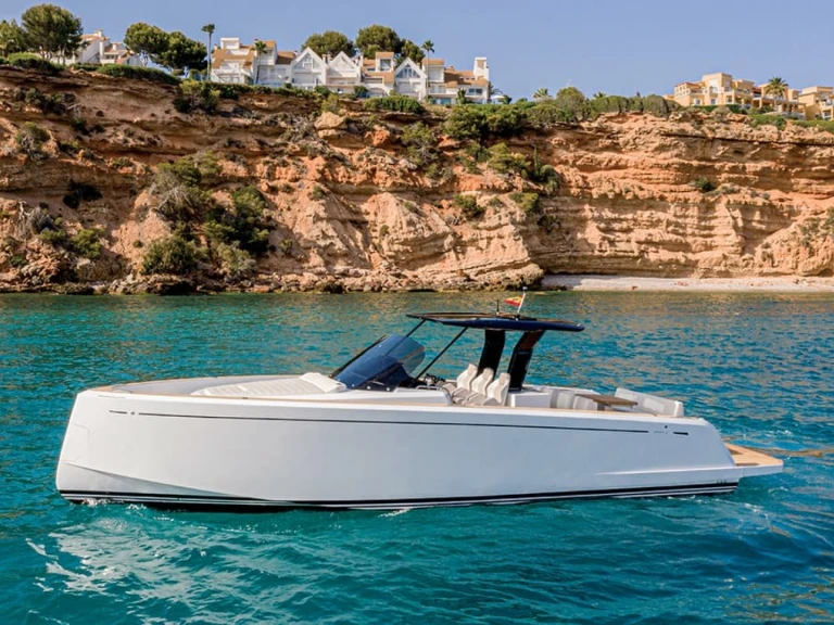 Hire Motorboat with or without skipper Pardo Yachts Mandelieu-la-Napoule