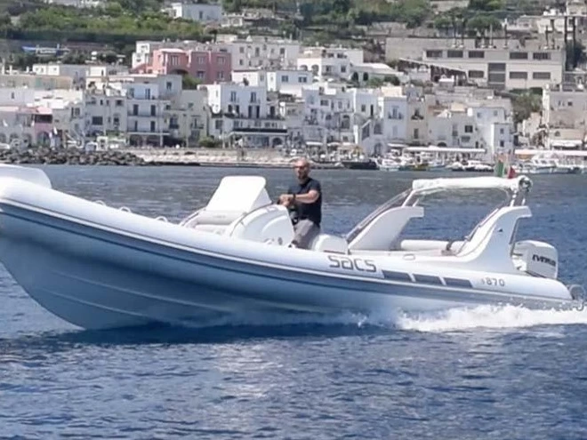 Hire RIB with or without skipper Sacs Porto-Vecchio