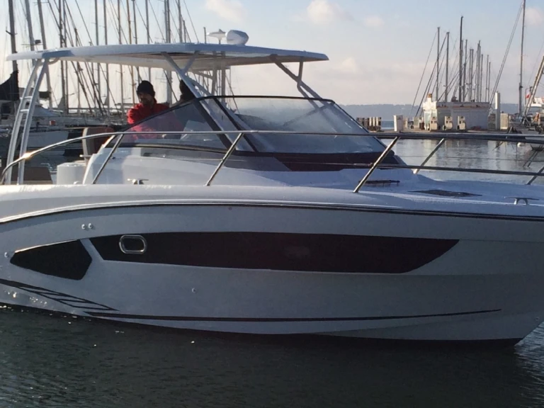 Hire a Jeanneau Cap Camarat 10.5 WA Cogolin