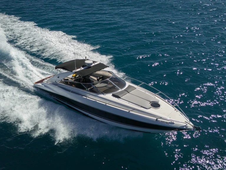 Hire Luxury Yacht with or without skipper Sunseeker Saint-Jean-Cap-Ferrat