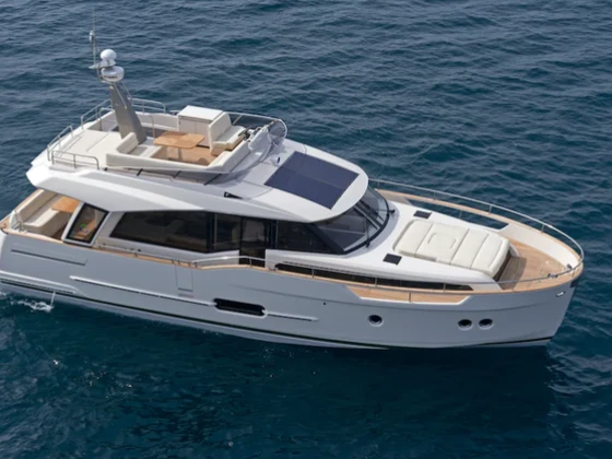 Charter a Greenline Greenline 48 Fly in Fontvieille on Samboat
