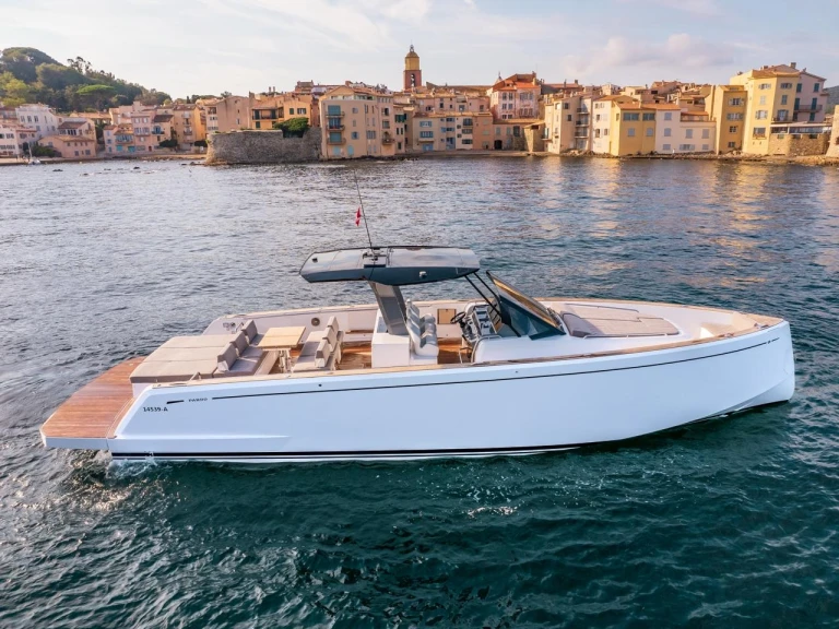 Luxury Yacht hire in Beaulieu-sur-Mer - Pardo Yachts Pardo 43