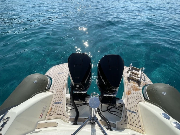 Yacht charter Marine de Sant'Ambrogio - Bwa SPORT 33 on SamBoat