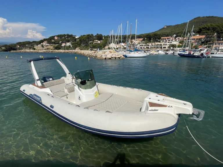 Yacht charter La Madrague - Capelli Tempest 770 on SamBoat