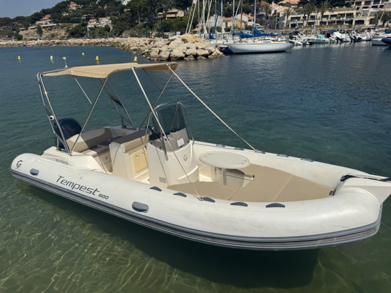 Charter a Capelli Tempest 600 in La Madrague on Samboat