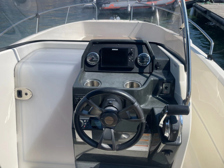 Hire Motorboat with or without skipper Quicksilver La Madrague