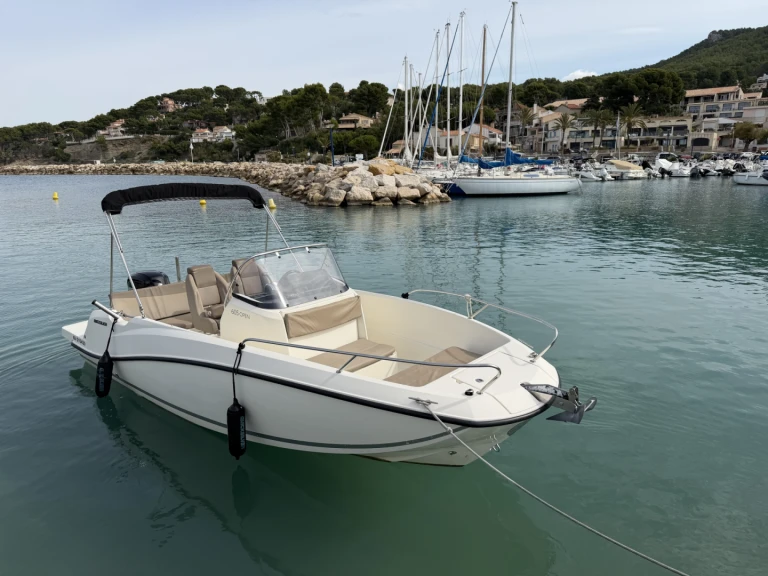 Motorboat hire in La Madrague - Quicksilver Activ 605 Open