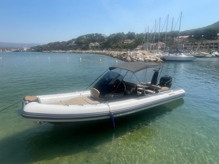 Charter a Brig Eagle 8 in La Madrague on Samboat