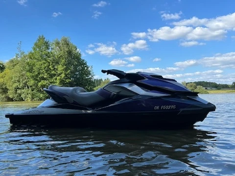 Jet ski hire in Bénodet - Sea-Doo GTI 130