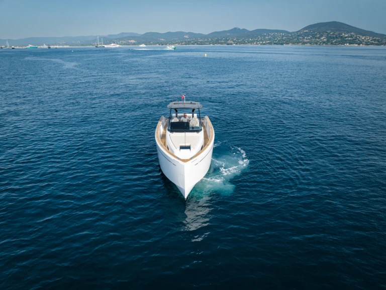 Yacht hire Port Grimaud cheap Pardo 38