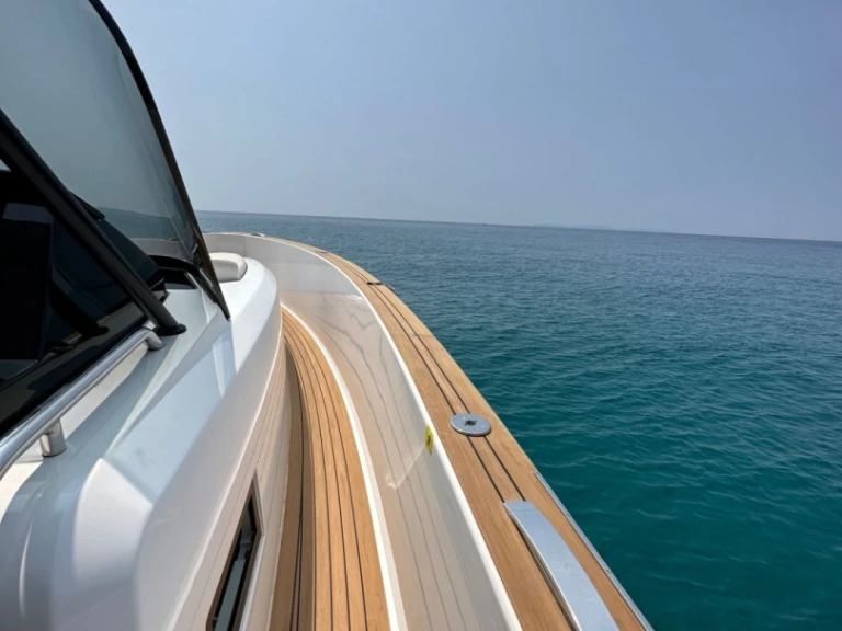 Pardo Yachts Pardo 38 charter bareboat or skippered in  Bandol