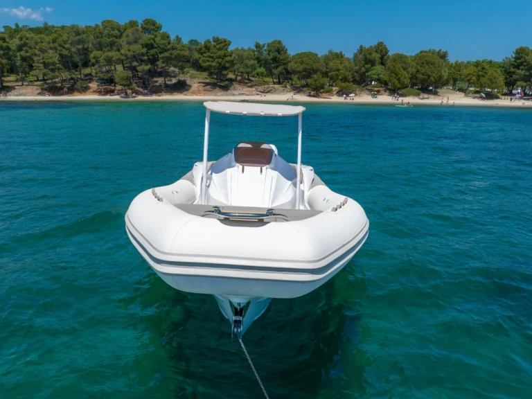 RIB hire in Bandol - U FANALE LIBECCIU 1000