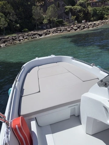 Motorboat to hire Mandelieu-la-Napoule at the best price