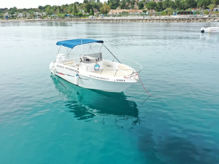 Motorboat hire in Latchi - Selva SELVA D 7.0 C