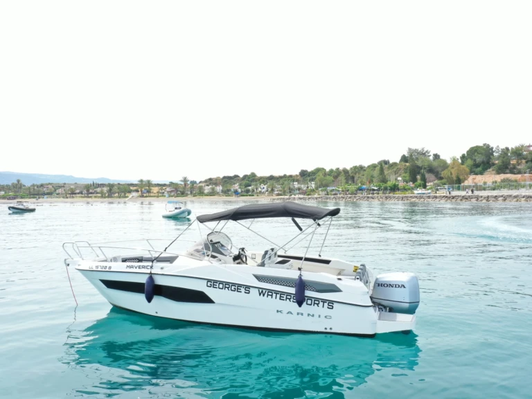Motorboat hire in Latchi - Karnic KARNIC 701 SL