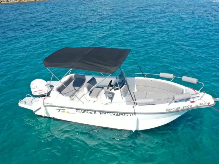 Charter a Karel F 19 in Latchi on Samboat