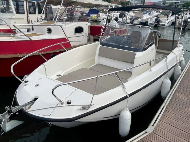 Motorboat to hire Arcachon at the best price