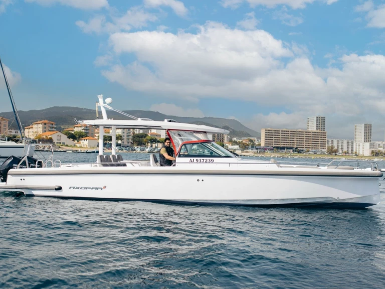 Motorboat hire in Ajaccio - Axopar Axopar 37