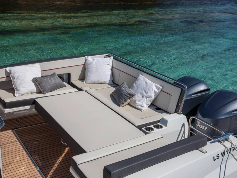 Yacht hire Ajaccio cheap Cap Camarat 10.5 WA série 2