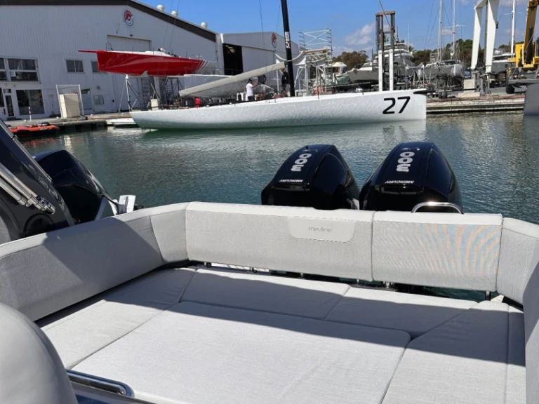 Yacht hire Cogolin cheap Medline 9