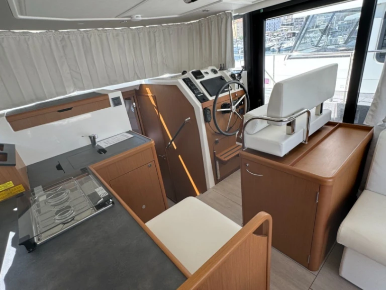 Yacht hire Ajaccio cheap Swift Trawler 35
