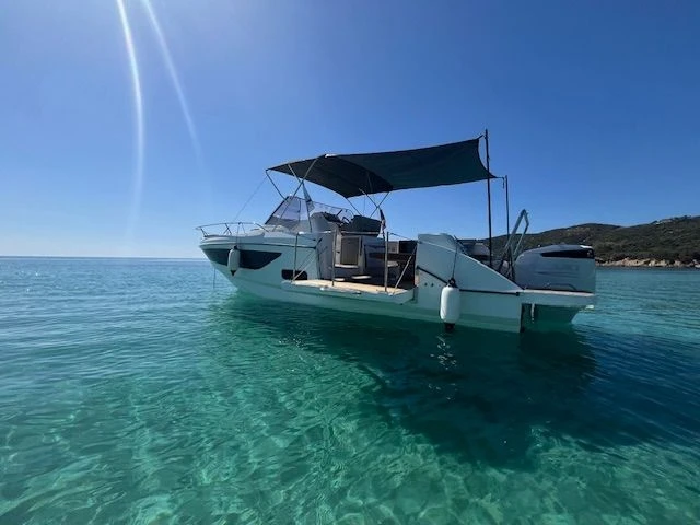 Yacht hire Ajaccio cheap FLYER 9 SUNdeck