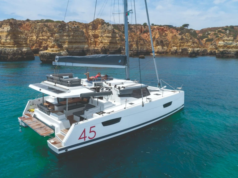 Hire Catamaran with or without skipper Fountaine Pajot Ajaccio