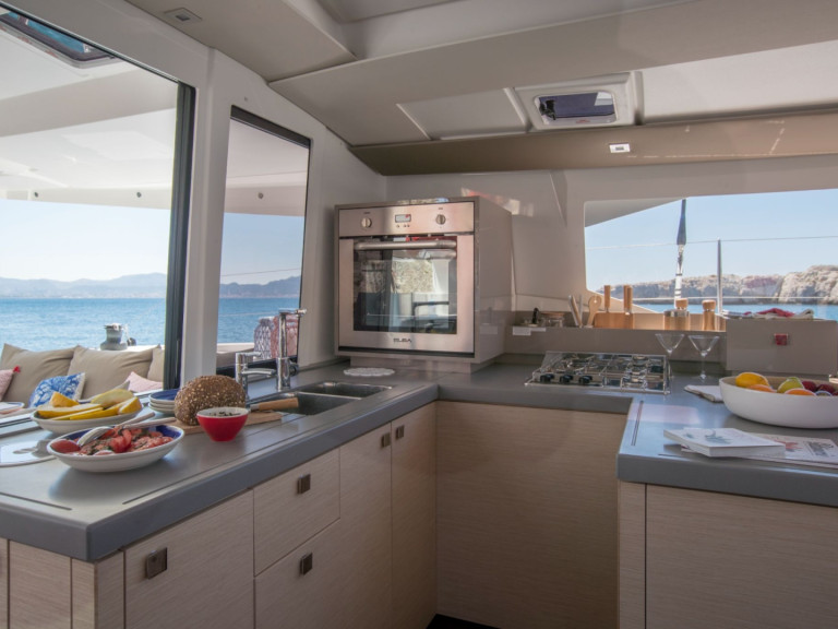 Catamaran to hire Ajaccio at the best price