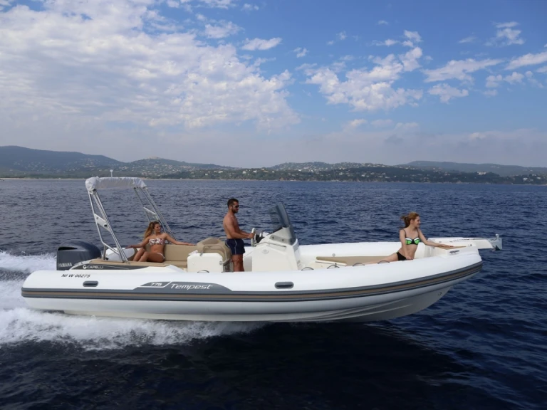 RIB hire in Saint-Raphaël - Capelli Tempest 775