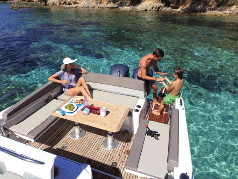 Hire a Jeanneau Cap Camarat 9.0 CC Saint-Raphaël