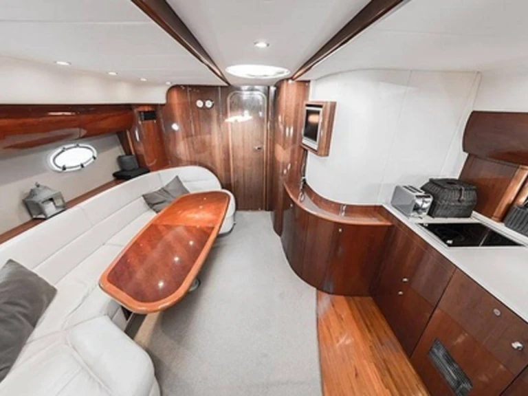 Hire Motorboat Princess with a boat licence