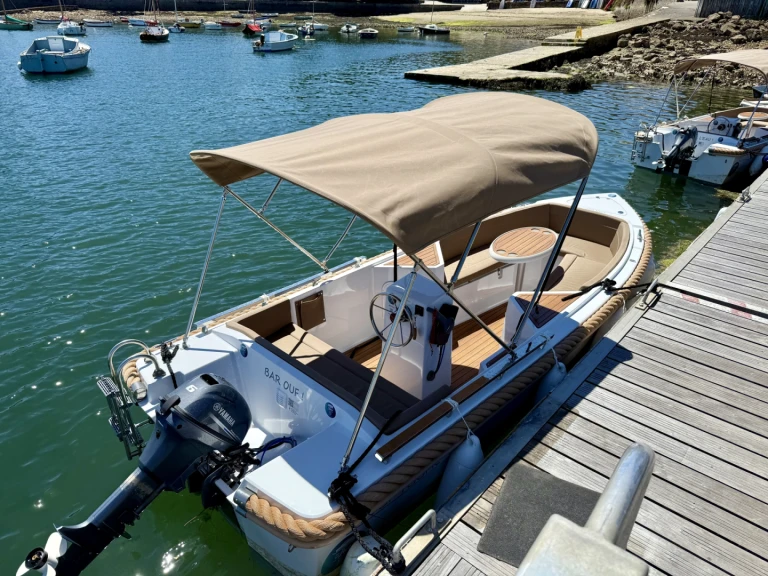 Motorboat hire in Combrit - Silver Yacht Silver 495