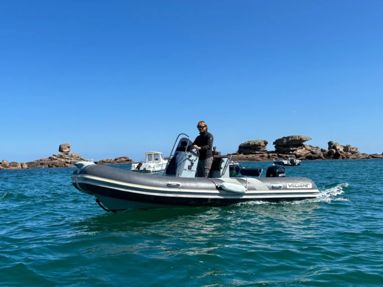 Valiant 500 sport charter bareboat or skippered in  Trégastel