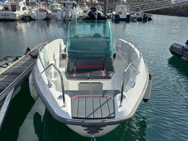 Yacht hire Trébeurden cheap STING 610s
