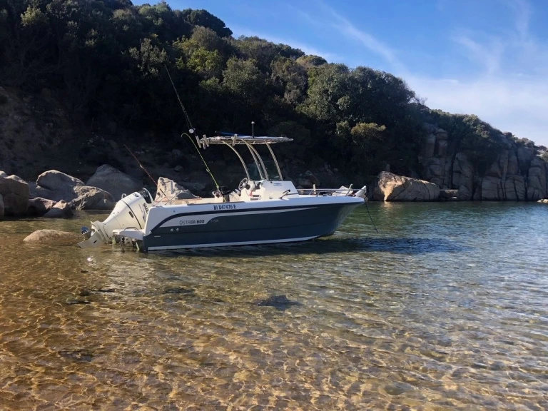 Motorboat hire in Campomoro - Ocqueteau OCQUETEAU 600 OSTREA T TOP