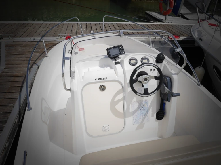 Yacht charter La Baule-Escoublac - Jeanneau CAP CAMARA 505 on SamBoat