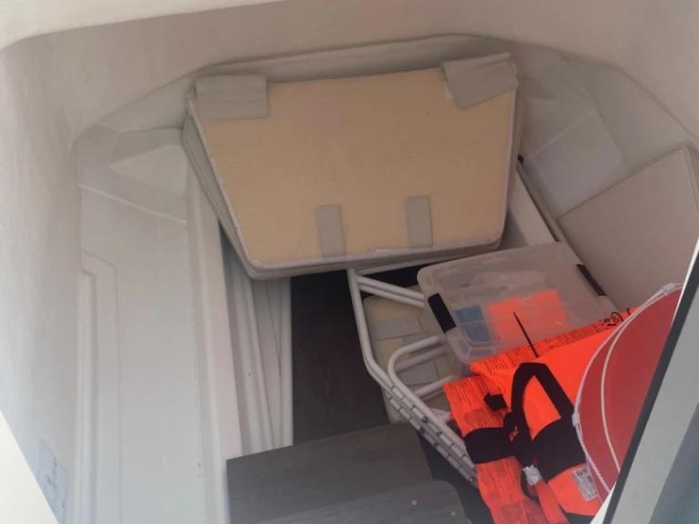 Charter a Bénéteau Flyer 7 SPACEdeck in La Baule-Escoublac on Samboat