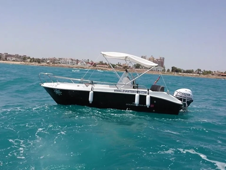 Yacht hire Torrevieja cheap OCEAN MASTER 470 WA