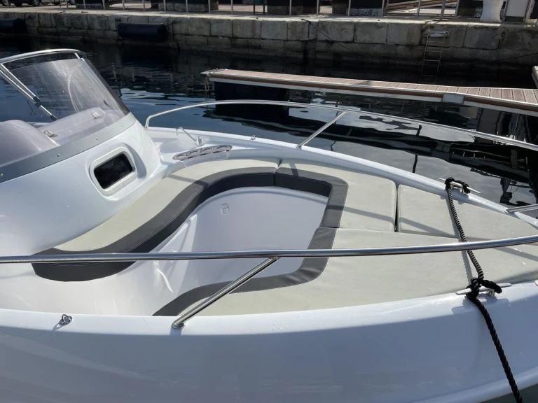 Hire a B2 Marine Cap ferret 572 open Ajaccio