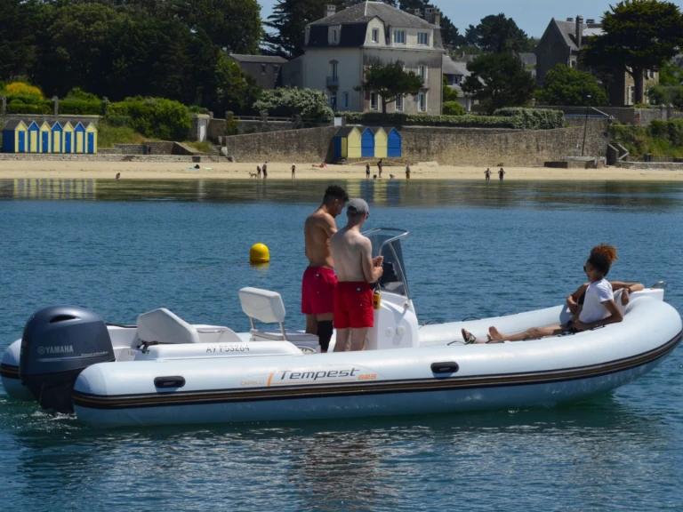 Yacht hire Arradon cheap Tempest 625 Easy