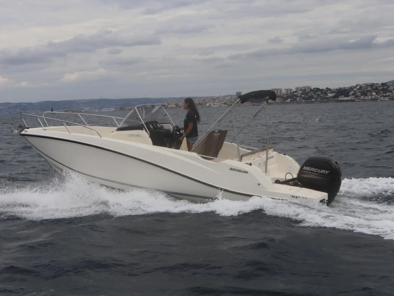 Quicksilver Activ 675 Open charter bareboat or skippered in  Marseille