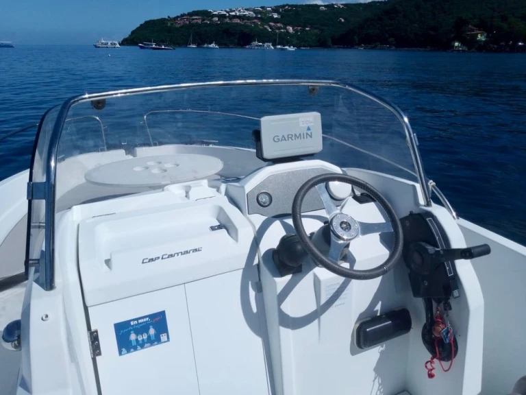 Jeanneau Cap Camarat 5.5 CC Serie 2 charter bareboat or skippered in  Sainte-Rose