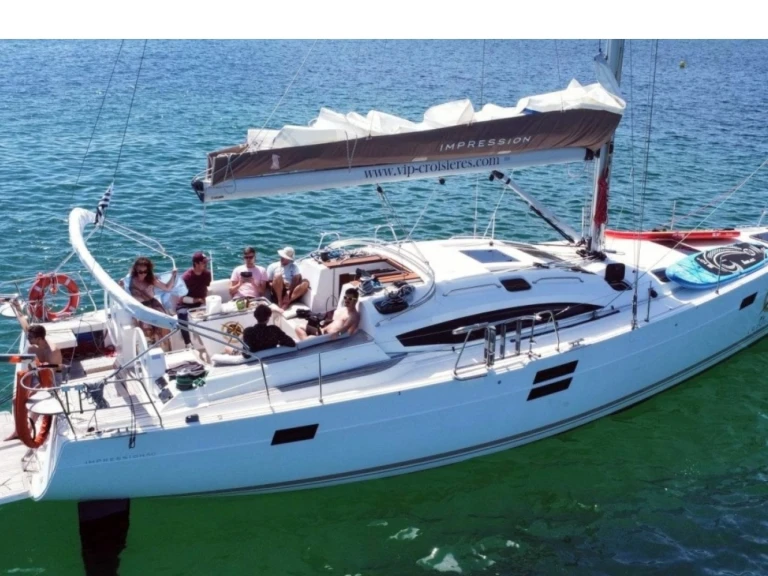 Hire Sailboat with or without skipper Elan La Trinité-sur-Mer