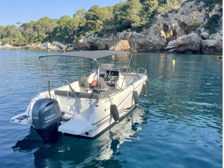 Hire a Jeanneau Cap Camarat 6.5 CC Serie 3 Antibes