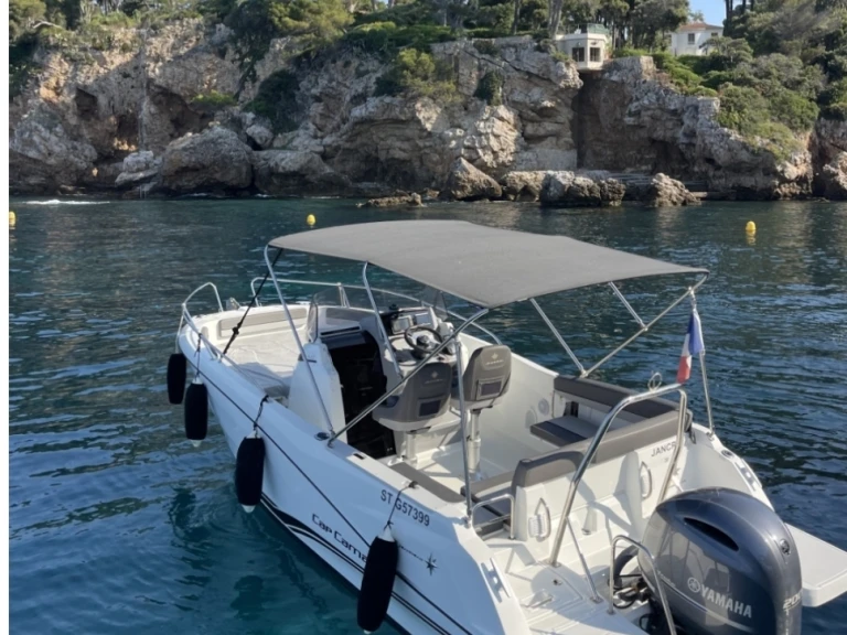 Yacht hire Antibes cheap Cap Camarat 6.5 CC Serie 3